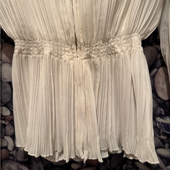 90’s Pleated Blouse - Picture 7 of 10